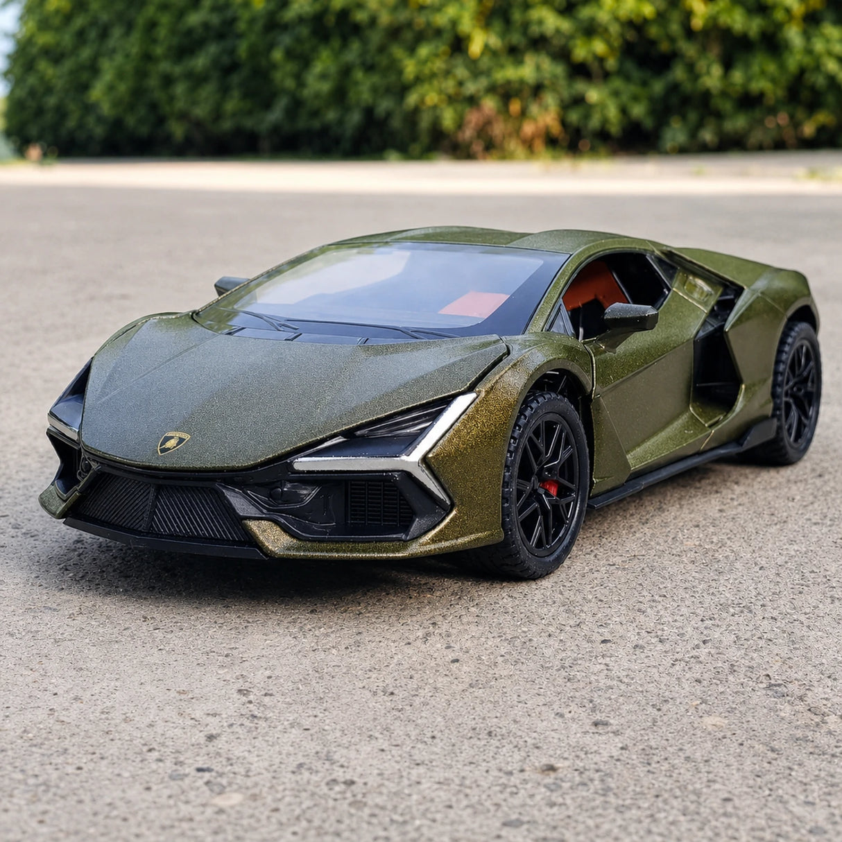 [TOY] 1:32 Lamborghini 2024 Revuelto grön modellbil Die-Cast