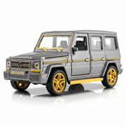 Mercedes-AMG 2012 G63 grå 1:32 – modellbil i gjuten metall för display