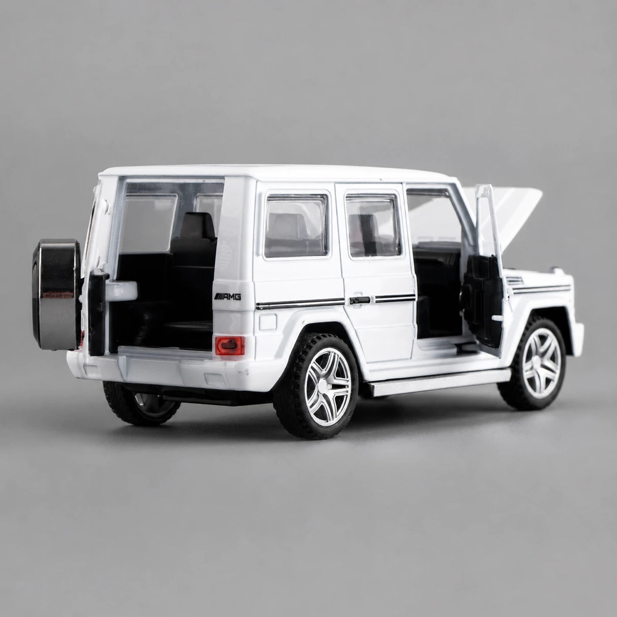 [TOY] 1:32 Mercedes-AMG 2012 G63 vit modellbil Die-Cast
