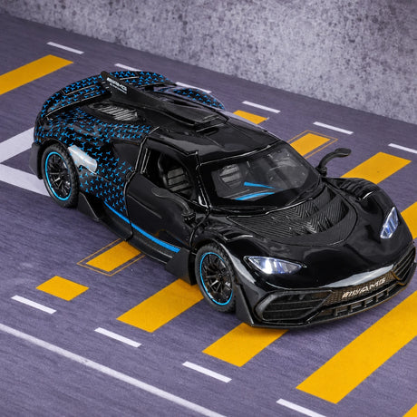 [TOY] 1:32 Mercedes-AMG 2022 One svart modellbil Die-Cast