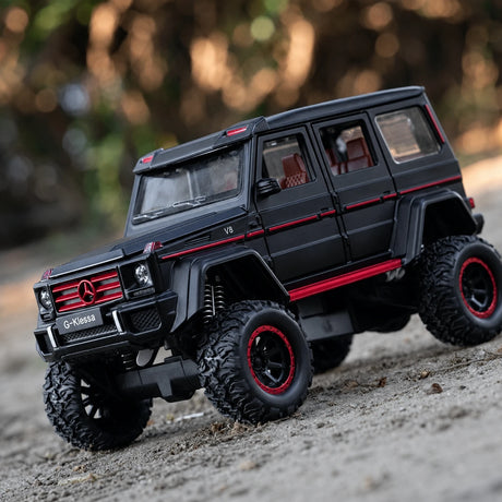 Mercedes-Benz 2015 G500 4×4 Off-Road Black 1:32 – Diecast Display Model Die-Cast