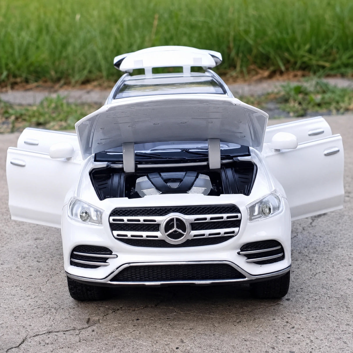 [TOY] 1:32 Mercedes-Benz 2020 GLS 580 White Model Car Die-Cast