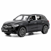 Mercedes-Benz 2023 GLC 400e svart 1:32 – modellbil i gjuten metall för display