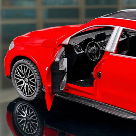 [TOY] 1:32 Mercedes-Benz 2023 GLC 400e röd modellbil Die-Cast