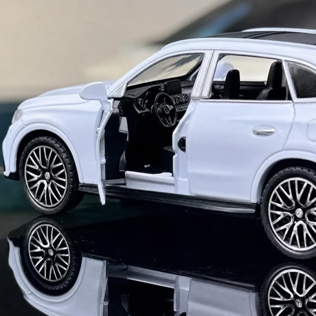 [TOY] 1:32 Mercedes-Benz 2023 GLC 400e vit modellbil Die-Cast