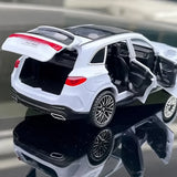 [TOY] 1:32 Mercedes-Benz 2023 GLC 400e vit modellbil Die-Cast