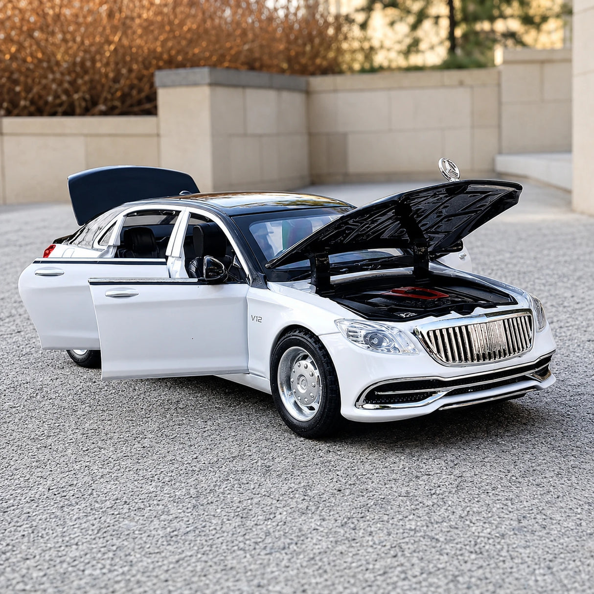 [TOY] 1:32 Mercedes-Maybach 2020 S650 svart-vit modellbil Die-Cast