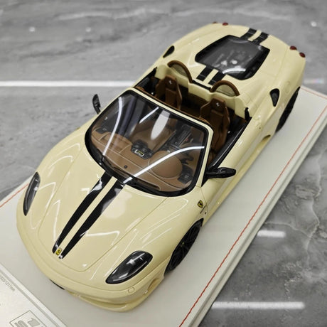 [Dino Model] 1:18 Ferrari 2008 430 Scuderia Spider 16M vit modellbil harts