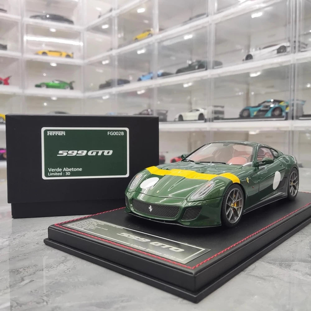 [Dino Model] 1:18 Ferrari 2010 599 GTO Green Model Car Resin