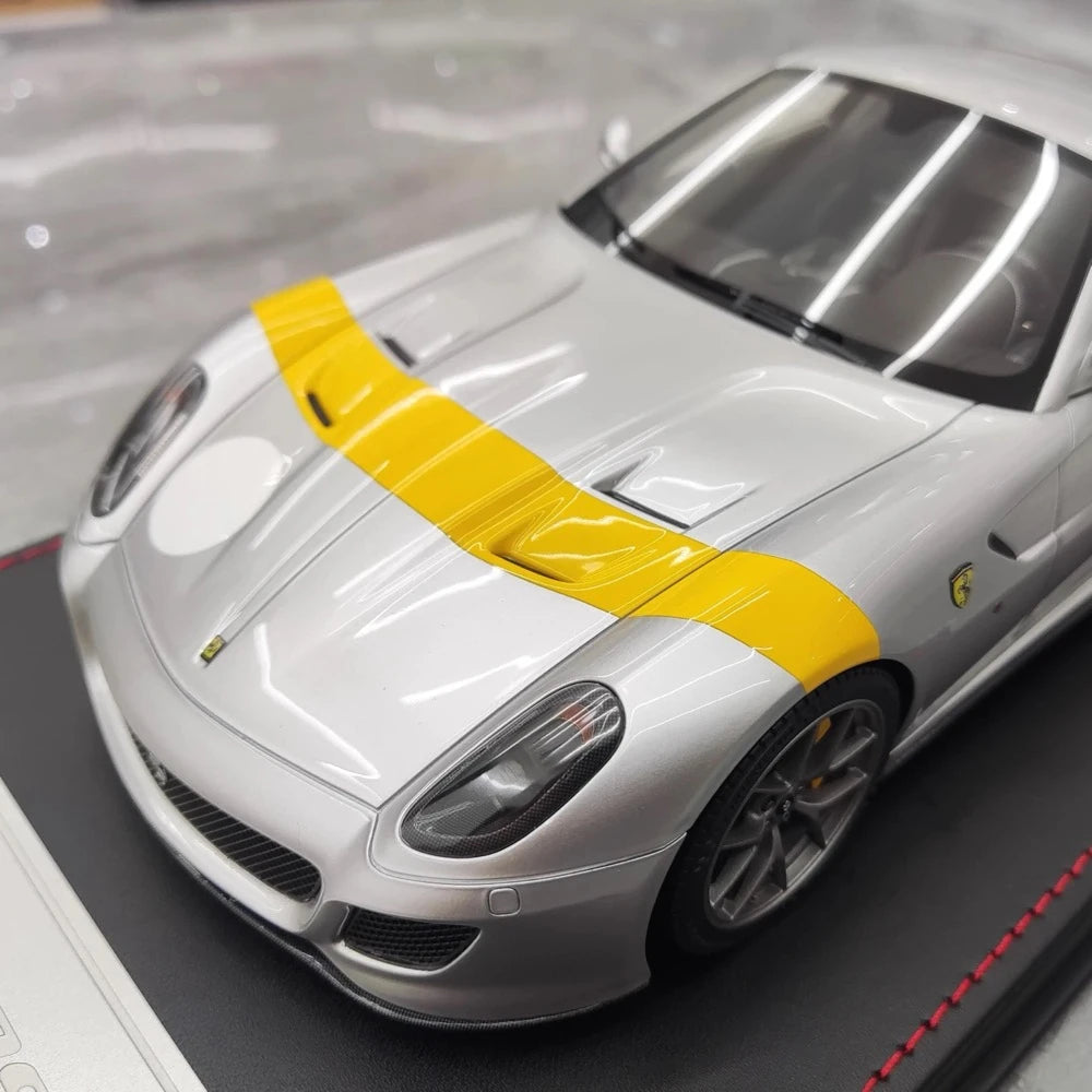 [Dino modello] 1:18 Ferrari 2010 599 GTO Sliver modellino di auto resina