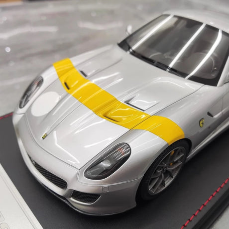 [Dino Model] 1:18 Ferrari 2010 599 GTO Sliver modellbil harts