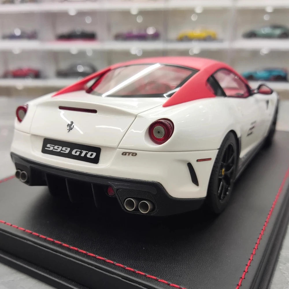[Dino Model] 1:18 Ferrari 2010 599 GTO White Model Car Resin