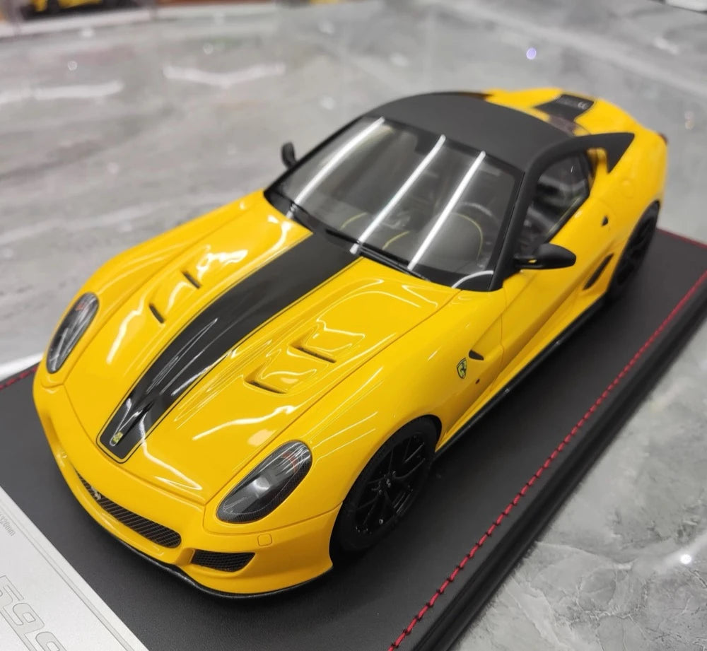 [Dino Model] 1:18 Ferrari 2010 599 GTO Yellow Model Car Resin