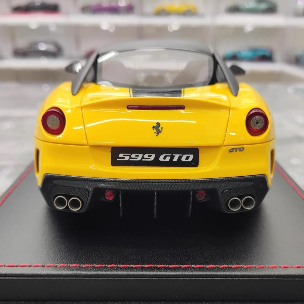 [Dino Model] 1:18 Ferrari 2010 599 GTO Yellow Model Car Resin