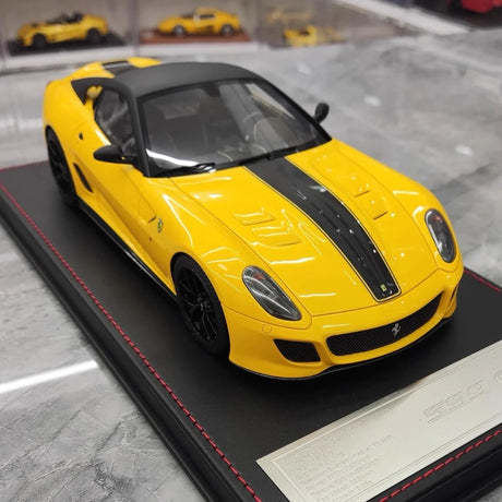 [Dino Model] 1:18 Ferrari 2010 599 GTO Yellow Model Car Resin