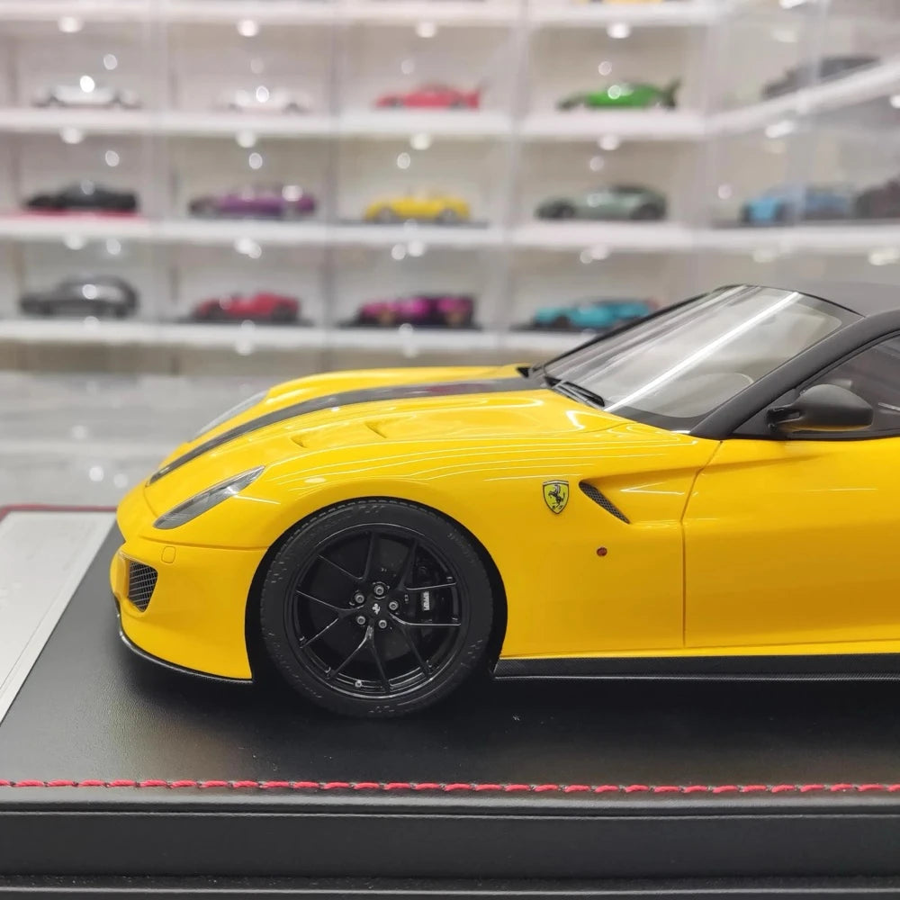 [Dino Model] 1:18 Ferrari 2010 599 GTO Yellow Model Car Resin