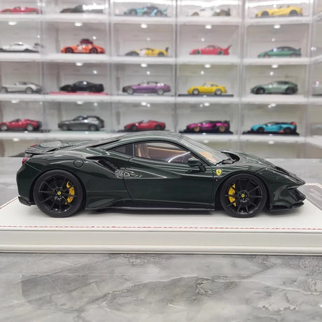 [Dino Model] 1:18 Ferrari 2018 488 Pista grön modellbil harts
