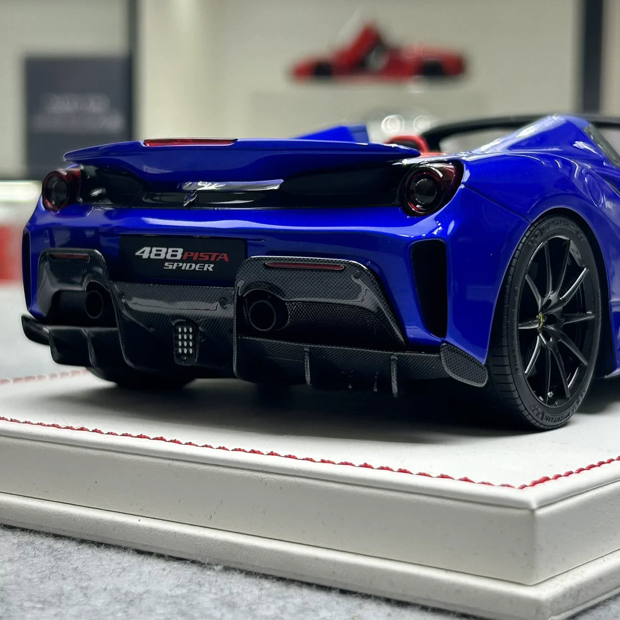 Dino Model Ferrari 2018 488 Pista Spider Blue Racing Livery 1:18 – Keräilyhartsimalli