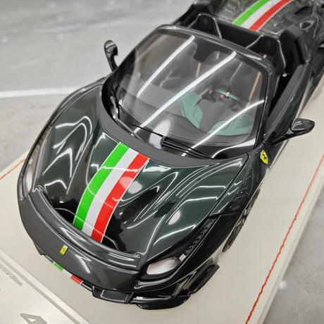 [Dino Model] 1:18 Ferrari 2018 488 Pista Spider Deep grön modellbil harts