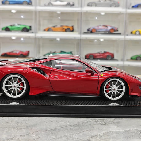 [Dino Model] 1:18 Ferrari 2018 488 Pista Spider Red Model Car Resin