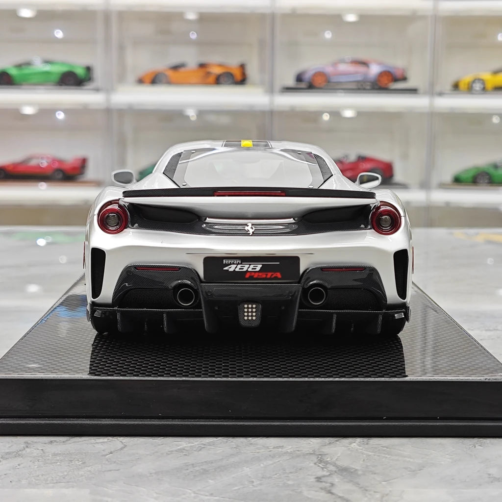 [Dino Model] 1:18 Ferrari 2018 488 Pista Spider Silver Model Car Resin