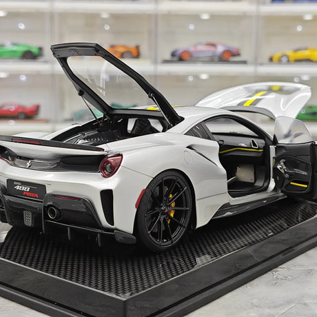 [Dino Model] 1:18 Ferrari 2018 488 Pista Spider Silver Model Car Resin