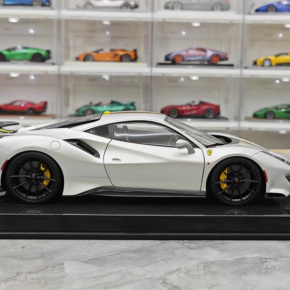 [Dino Model] 1:18 Ferrari 2018 488 Pista Spider Silver Model Car Resin