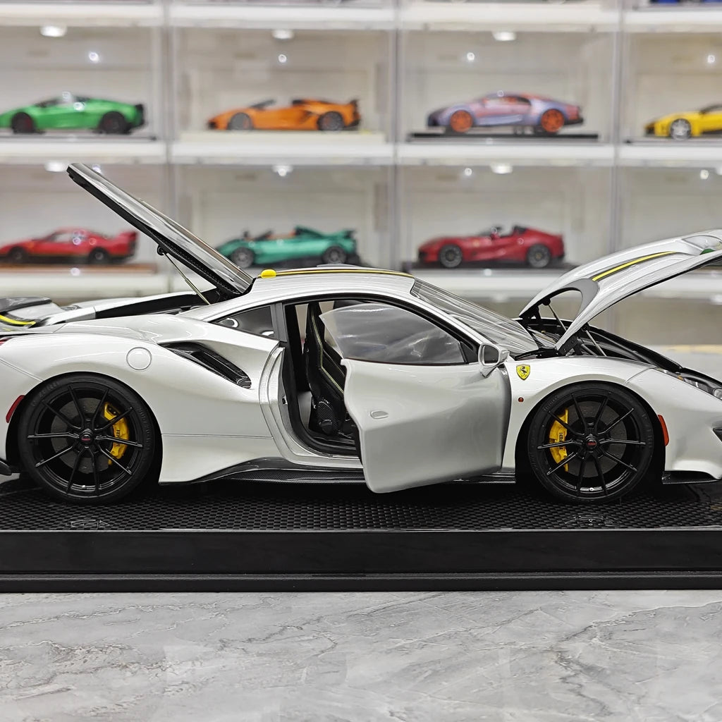 [Dino Model] 1:18 Ferrari 2018 488 Pista Spider Silver Model Car Resin