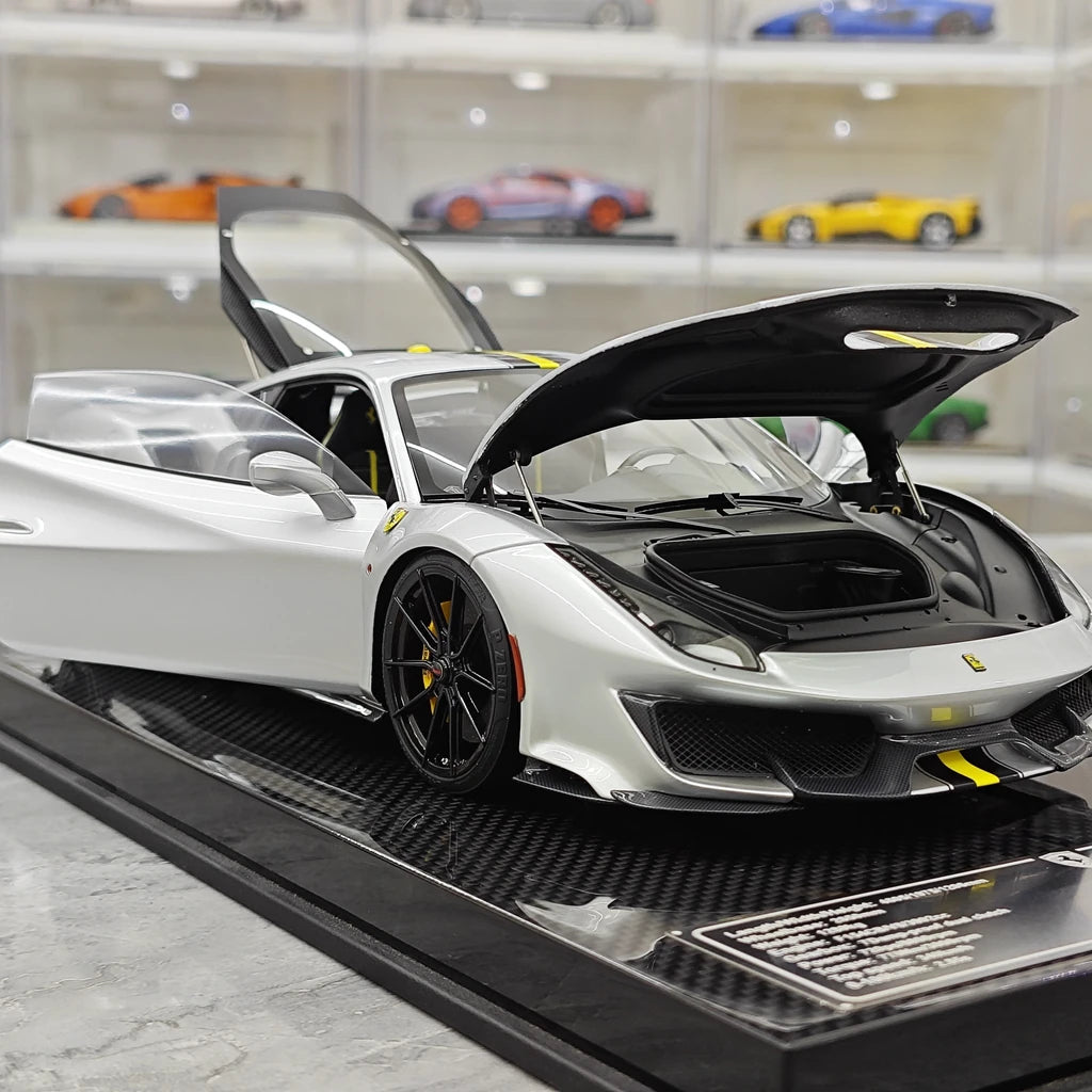 [Dino Model] 1:18 Ferrari 2018 488 Pista Spider Silver Model Car Resin