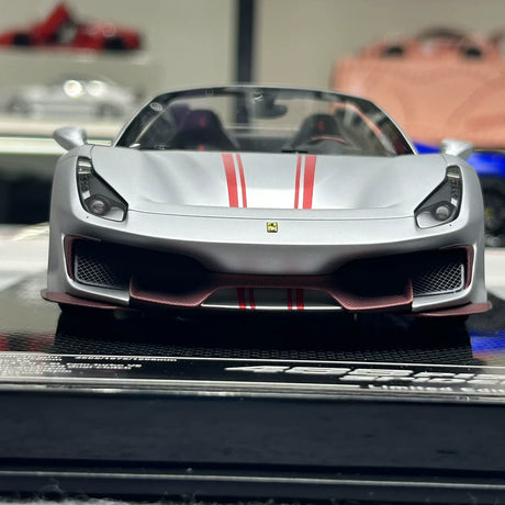Dino Model Ferrari 2018 488 Pista Spider zilver rood Stripe 1:18 – Collectible resin Model resin
