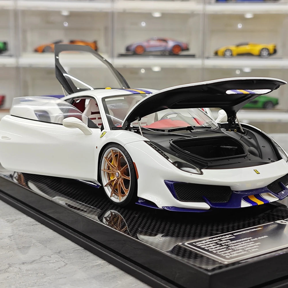 [Dino Model] 1:18 Ferrari 2018 488 Pista Spider White Model Car Resin