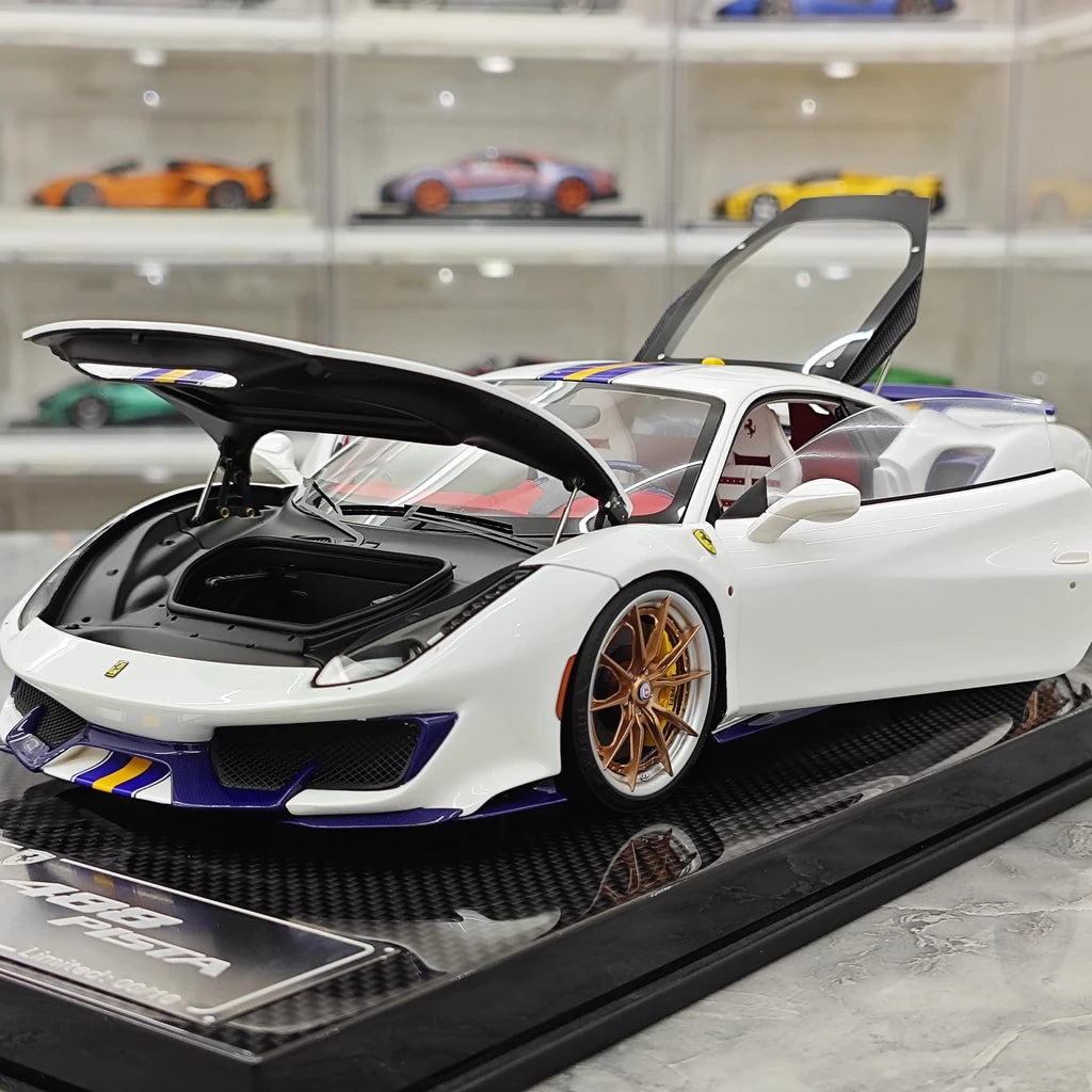 [Dino Model] 1:18 Ferrari 2018 488 Pista Spider White Model Car Resin