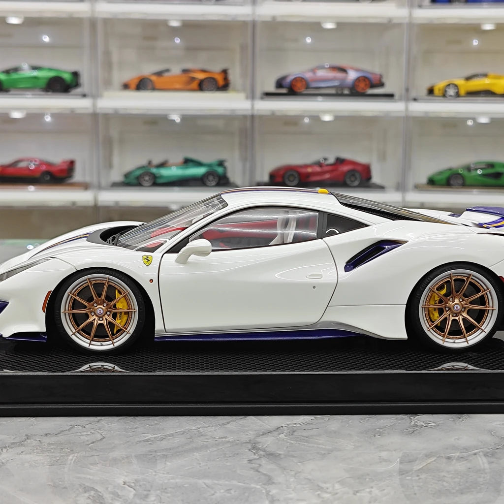 [Dino Model] 1:18 Ferrari 2018 488 Pista Spider White Model Car Resin