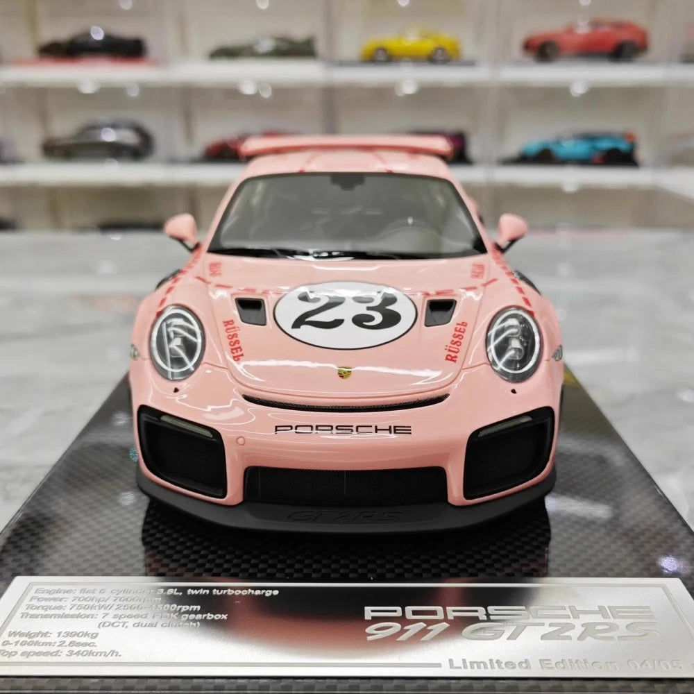 [Dino modello] 1:18 Porsche 2018 911 GT2 RS Weissach confezione rosa Pig modellino di auto resina
