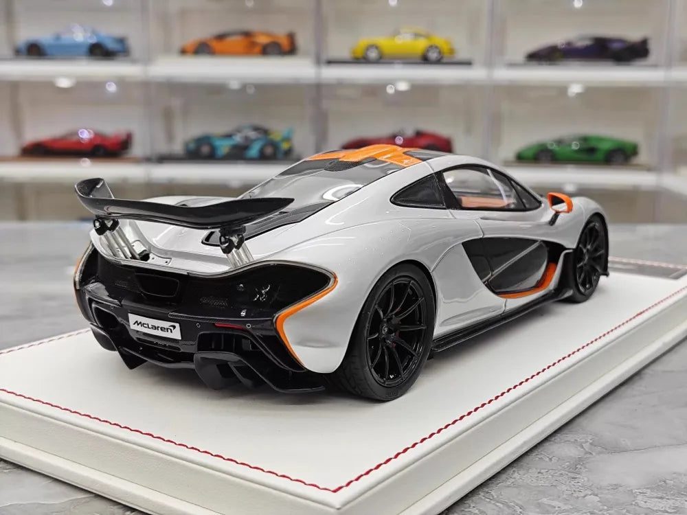 [Dino Model] 1:18 McLaren 2013 P1 Silver Model Car Resin