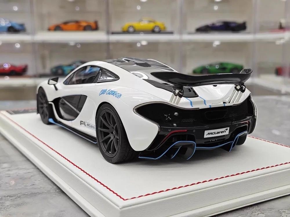 [Dino modello] 1:18 McLaren 2013 P1 bianco & blu modellino di auto resina
