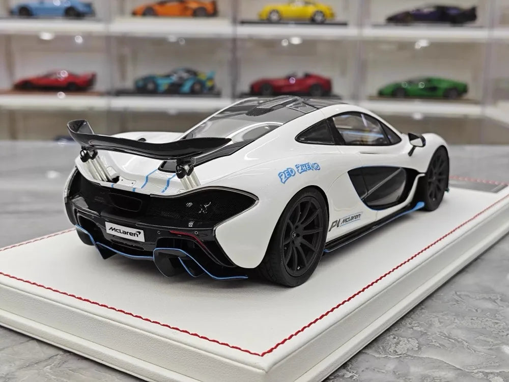 [Dino Model] 1:18 McLaren 2013 P1 White & Blue Model Car Resin