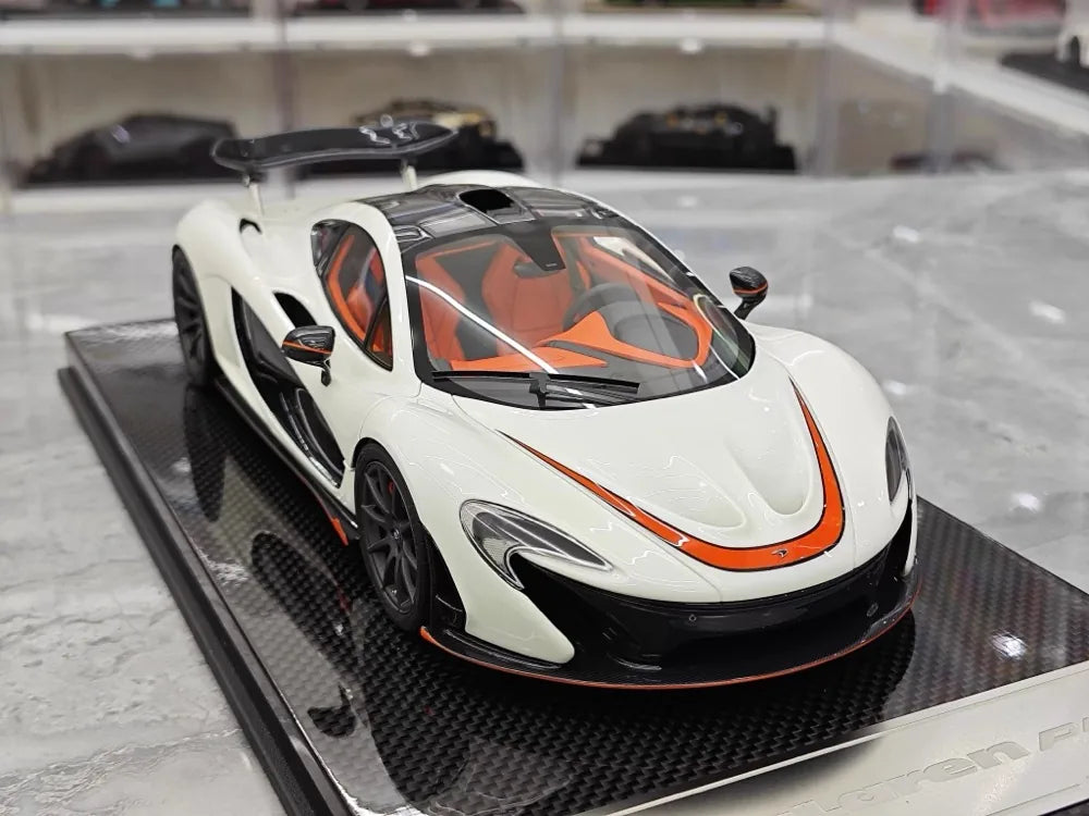 [Dino modello] 1:18 McLaren 2013 P1 bianco & arancione modellino di auto resina