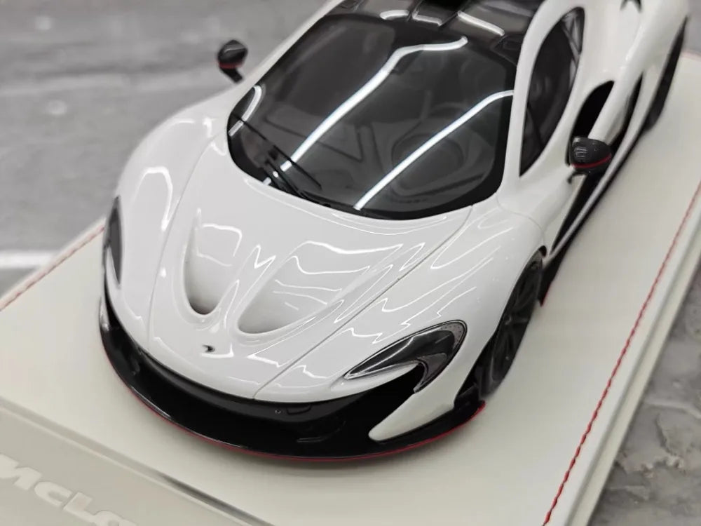 [Dino modello] 1:18 McLaren 2013 P1 bianco & rosso modellino di auto resina