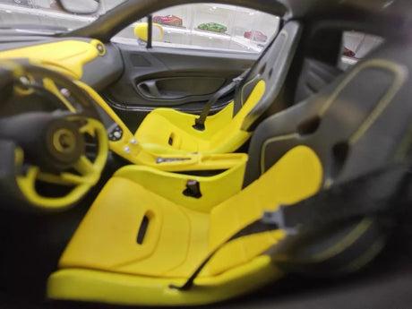 [Dino Model] 1:18 McLaren 2013 P1 Black & Yellow Model Car Resin