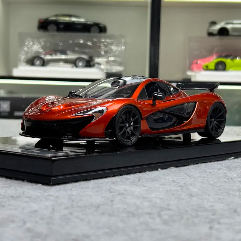 [Dino modello] 1:18 McLaren 2015 P1 rosso modellino di auto resina
