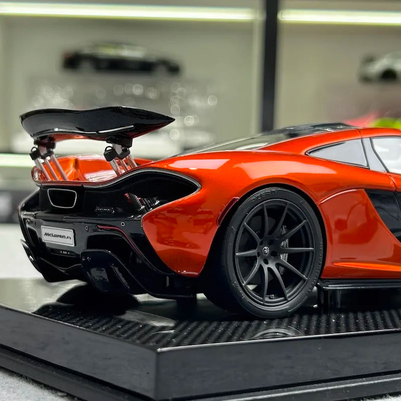 [Dino modello] 1:18 McLaren 2015 P1 rosso modellino di auto resina