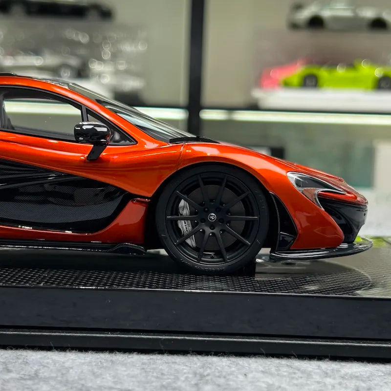 [Dino modello] 1:18 McLaren 2015 P1 rosso modellino di auto resina