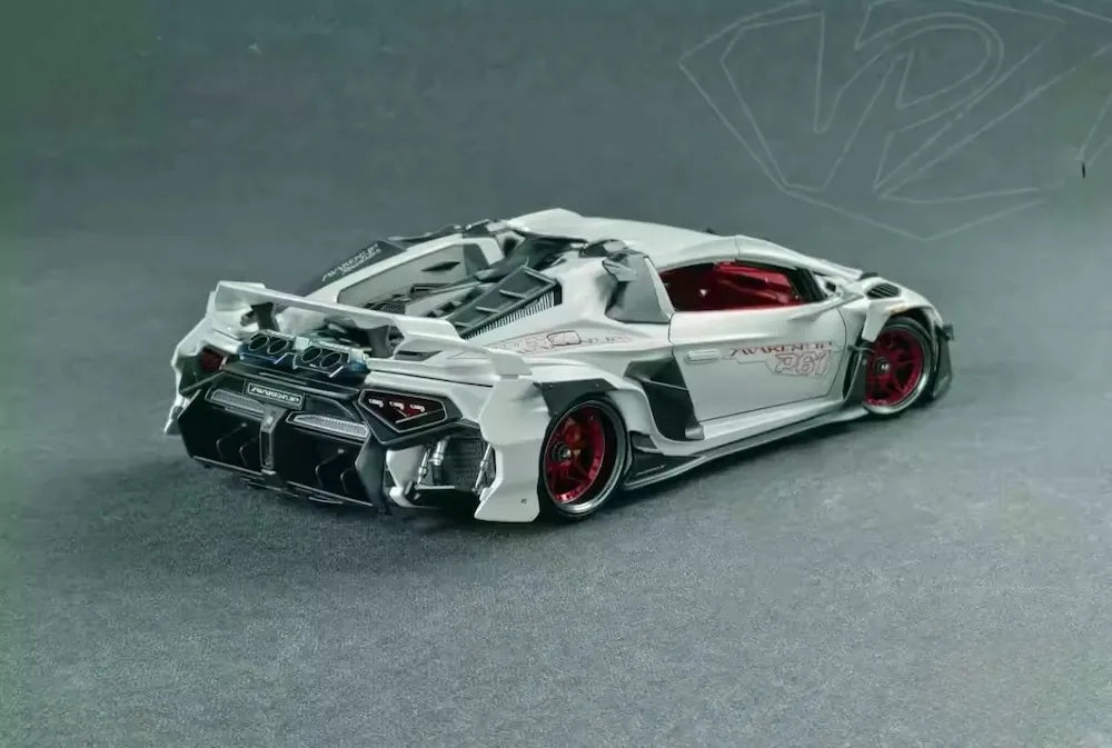 [DreamWalkers] 1:18 Lamborghini 2020 Huracan P61 Roadster Matte valkoinen pienoismalli Hartsi