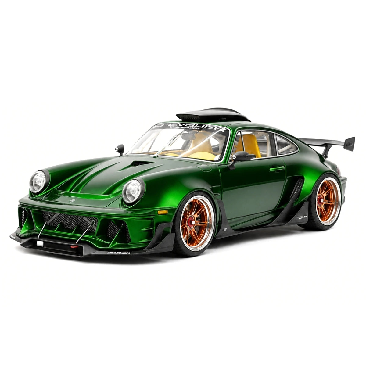 DreamWalkers Porsche 2020 911 Chevalier D995 Glossy Geen 1:18 – Collectible Resin Model