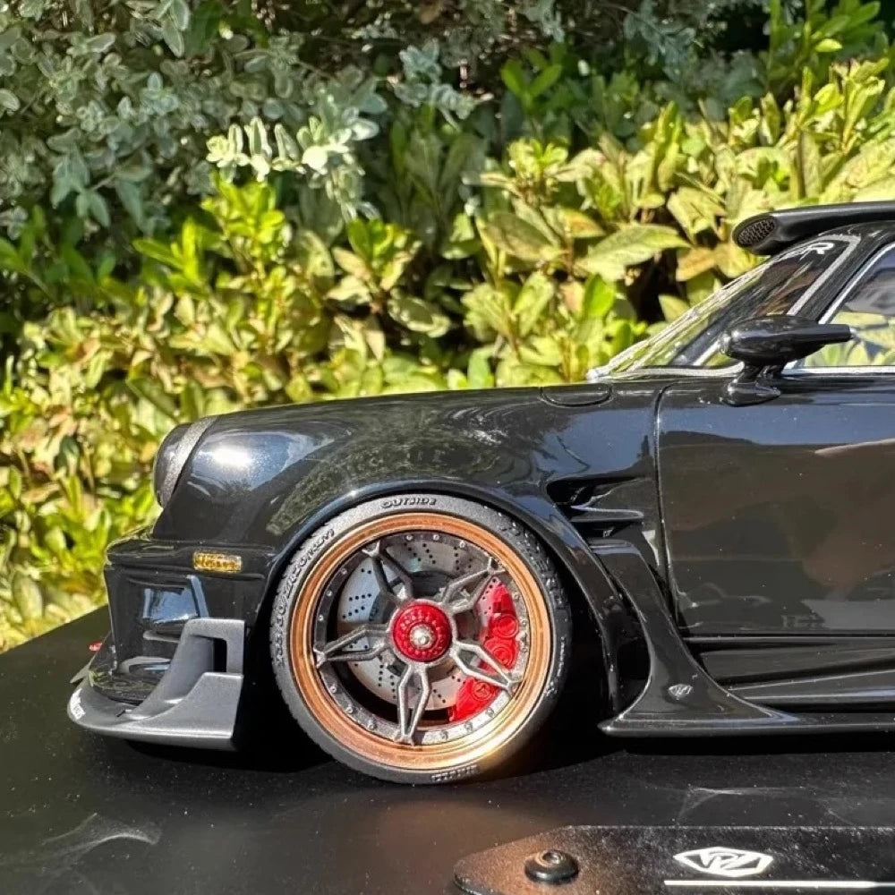 [DreamWalkers] 1:18 Porsche 2020 911 Chevalier D995 Glossy Black Model Car Resin