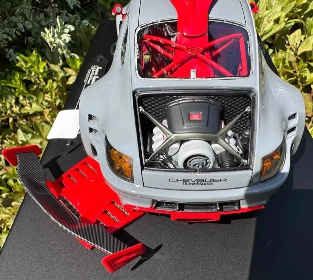 [DreamWalkers] 1:18 Porsche 2020 911 Chevalier D995 Glossy Gray & Red Model Car Resin