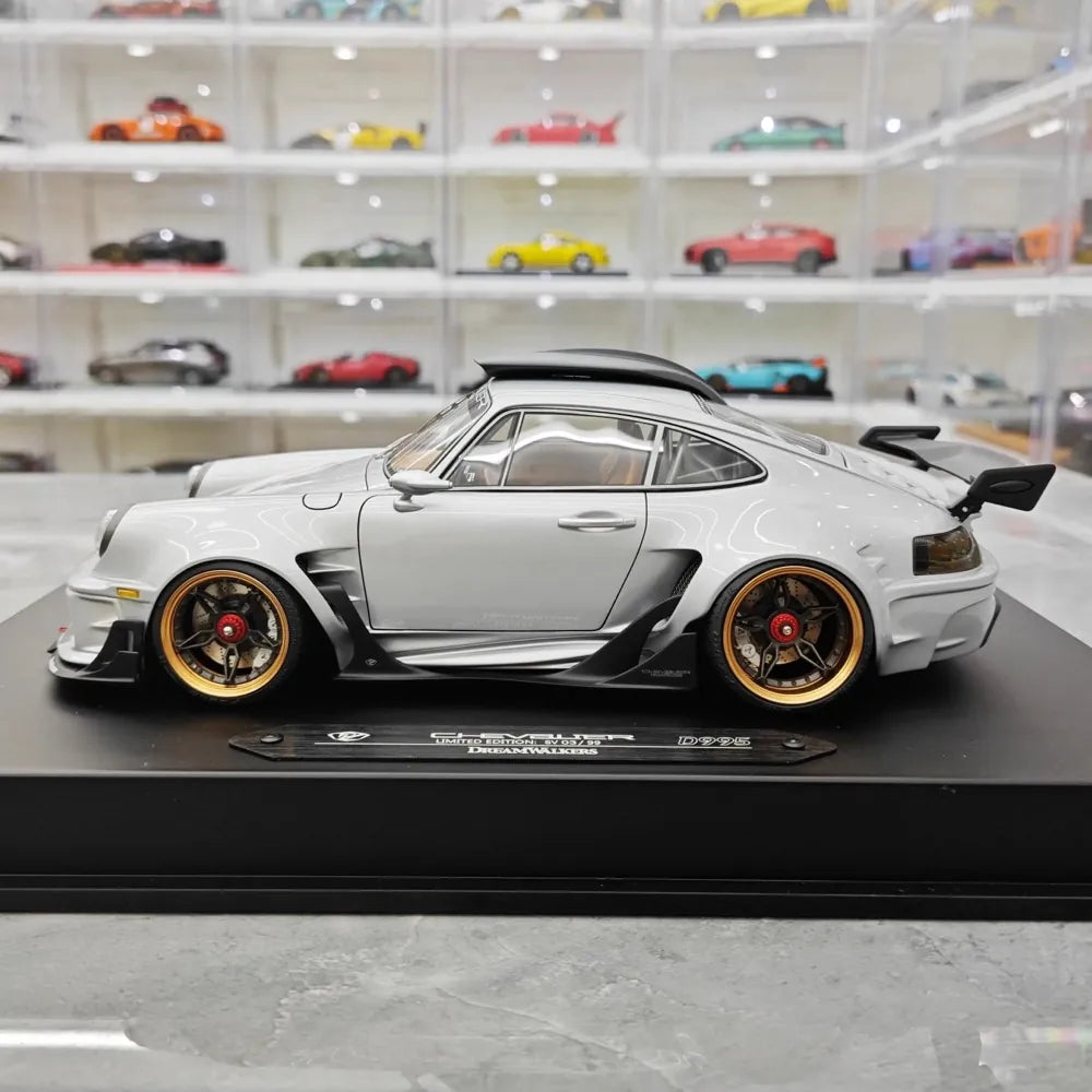 [DreamWalkers] 1:18 Porsche 2020 911 Chevalier D995 Glossy Silver Model Car Resin