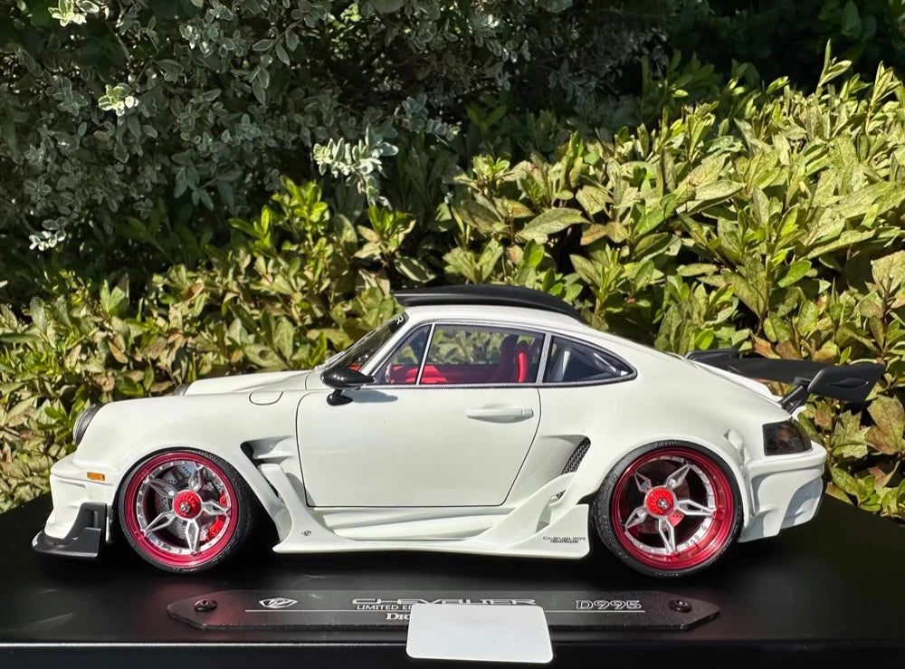 [DreamWalkers] 1:18 Porsche 2020 911 Chevalier D995 Glossy White Model Car Resin