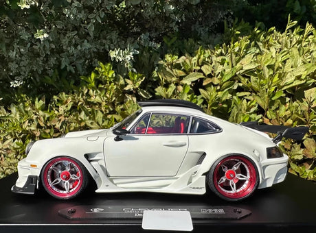 [DreamWalkers] 1:18 Porsche 2020 911 Chevalier D995 Glossy White Model Car Resin